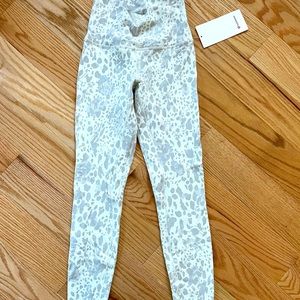 Size 4 Align Leggings- New with tags!!!